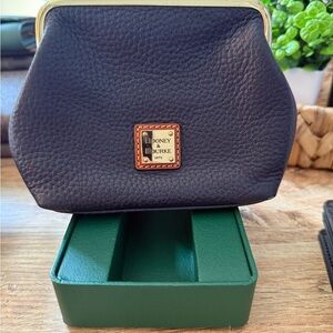 Dooney & Bourke Navy Leather Kisslock Wallet / Coinpurse